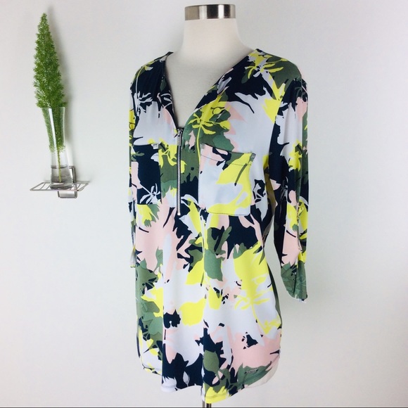 Ellen Tracy Gorgeous Comfy Printed Top Size (M) - Picture 4 of 10